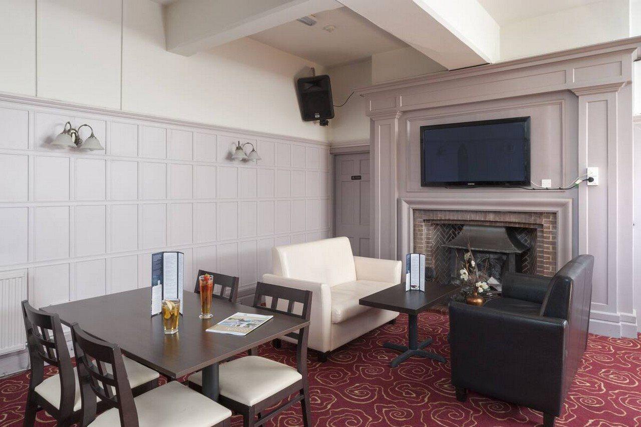 The Golden Lion 3* Hunstanton