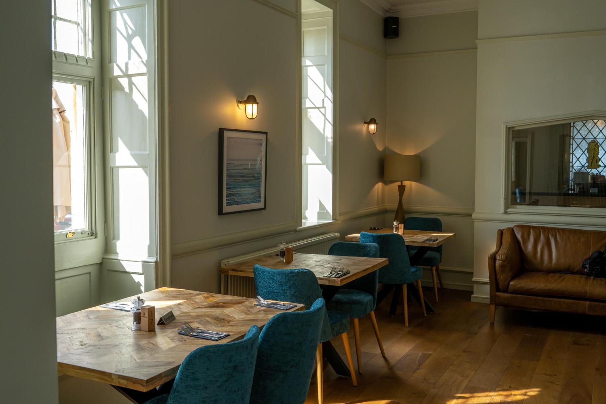 The Golden Lion Hotel 3*